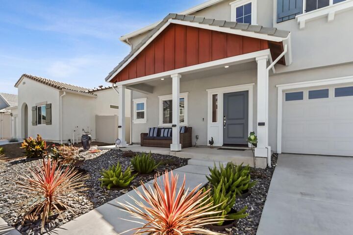 Property Photo:  8840 Stratham Way  CA 95758 