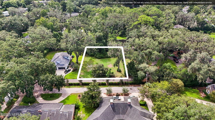 Property Photo:  2222 Sedgwick Place  FL 32217 