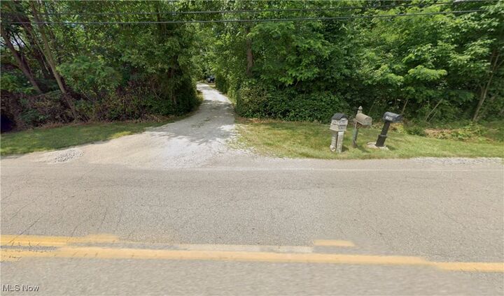 Property Photo: 1296 NE River Road OH 44429