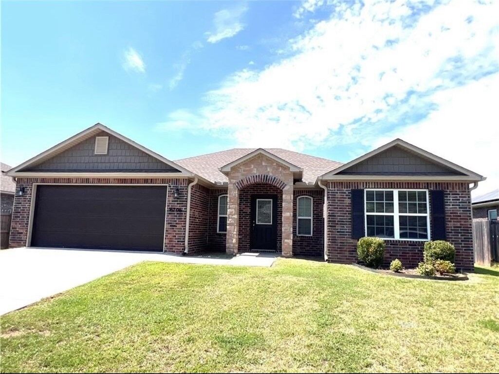 Property Photo: 6706 SW Chestnut Hill Road AR 72713