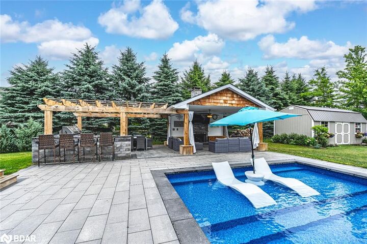 Photo de la propriété: 5 Munro Court ON L9X 0H6