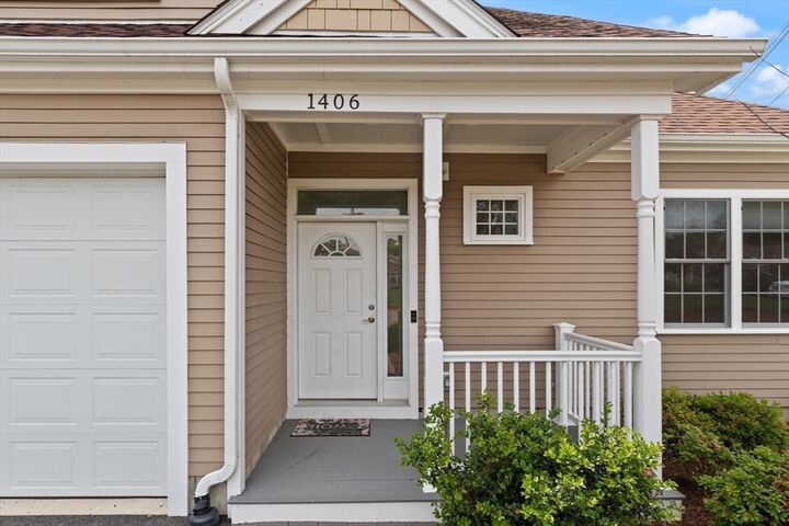 Property Photo:  70 Endicott St 1406  MA 02062 