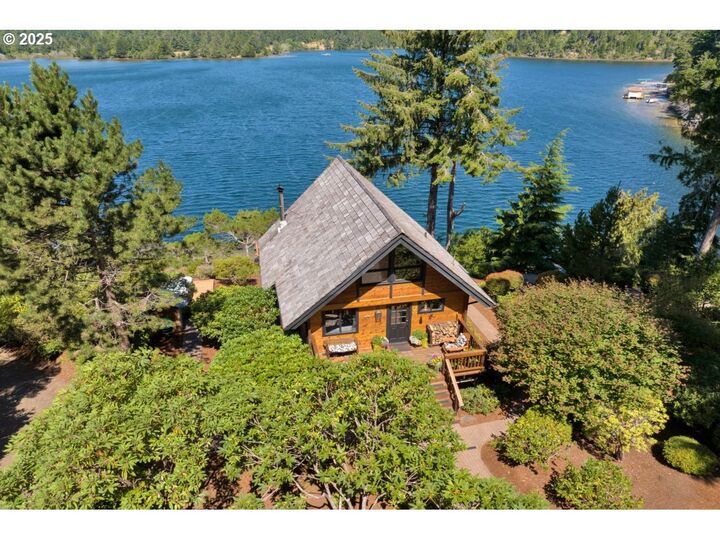 5343 Leavitt Loop  Florence OR 97439 photo