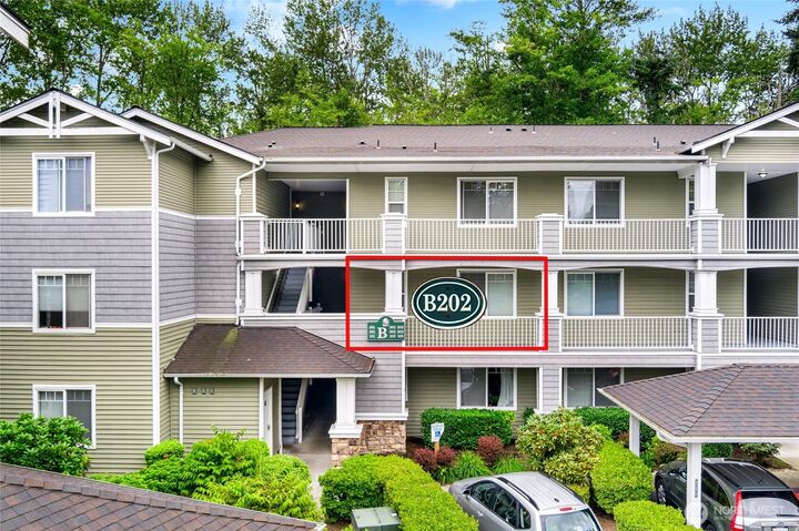 Property Photo:  12712  Admiralty Way B202  WA 98204