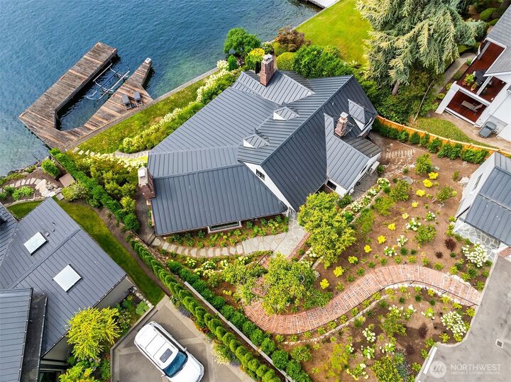 Property Photo:  11  Enatai Drive  WA 98004 