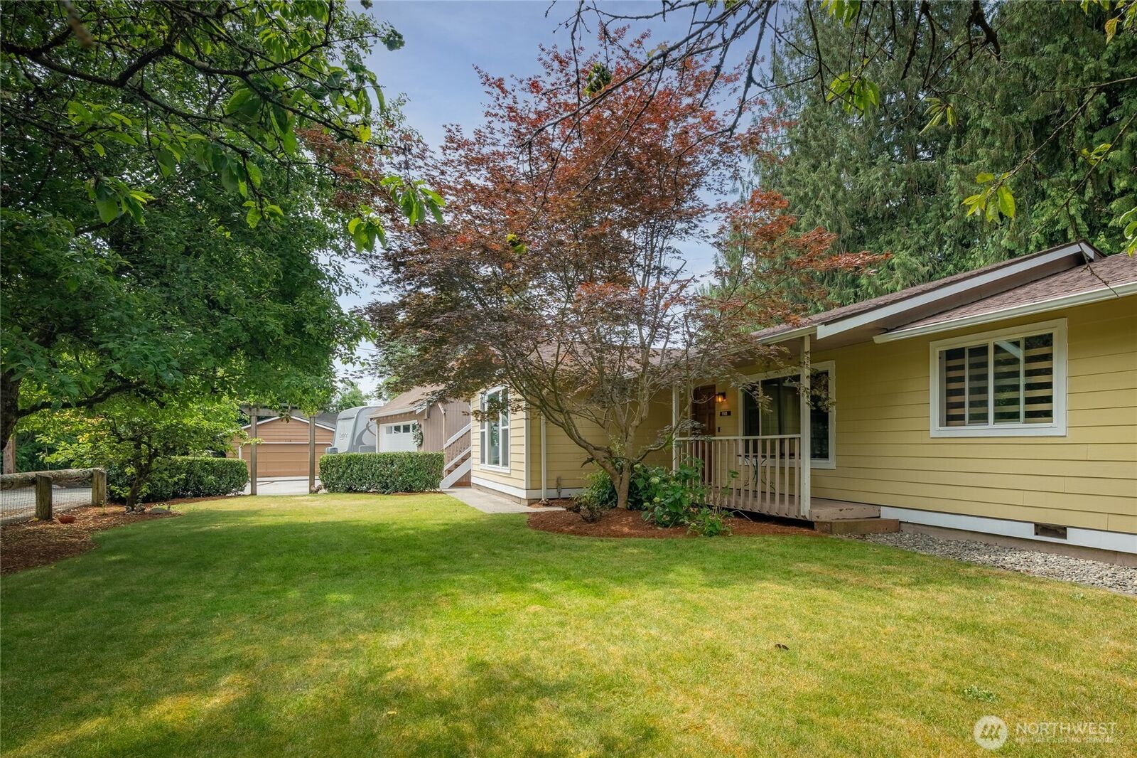 Property Photo:  118 W Winesap Road  WA 98012 