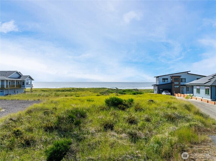 Property Photo:  615  Dune Crest Loop  WA 98595 
