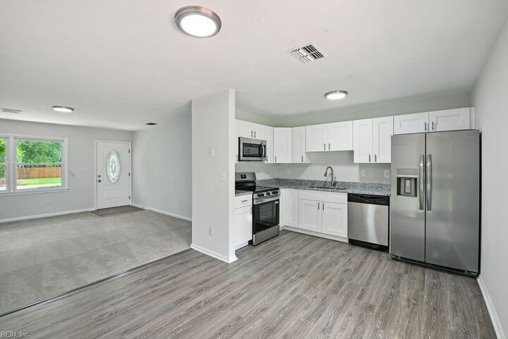 Property Photo: 3924 Pierce Ln VA 23321