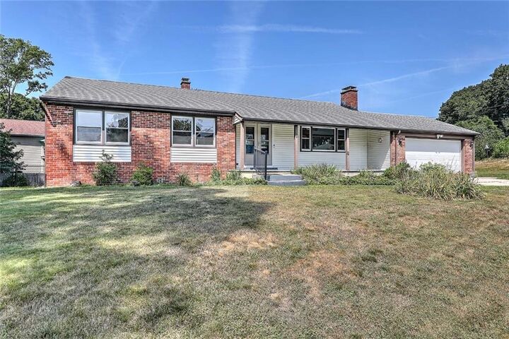 Property Photo:  45 Countryside Drive  RI 02904 
