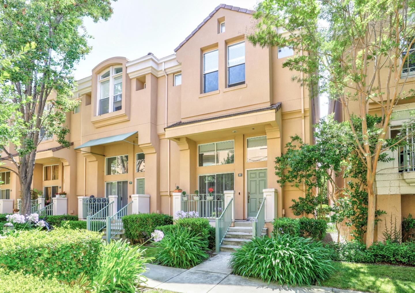 Property Photo:  151 Jasmine Court  CA 94043 