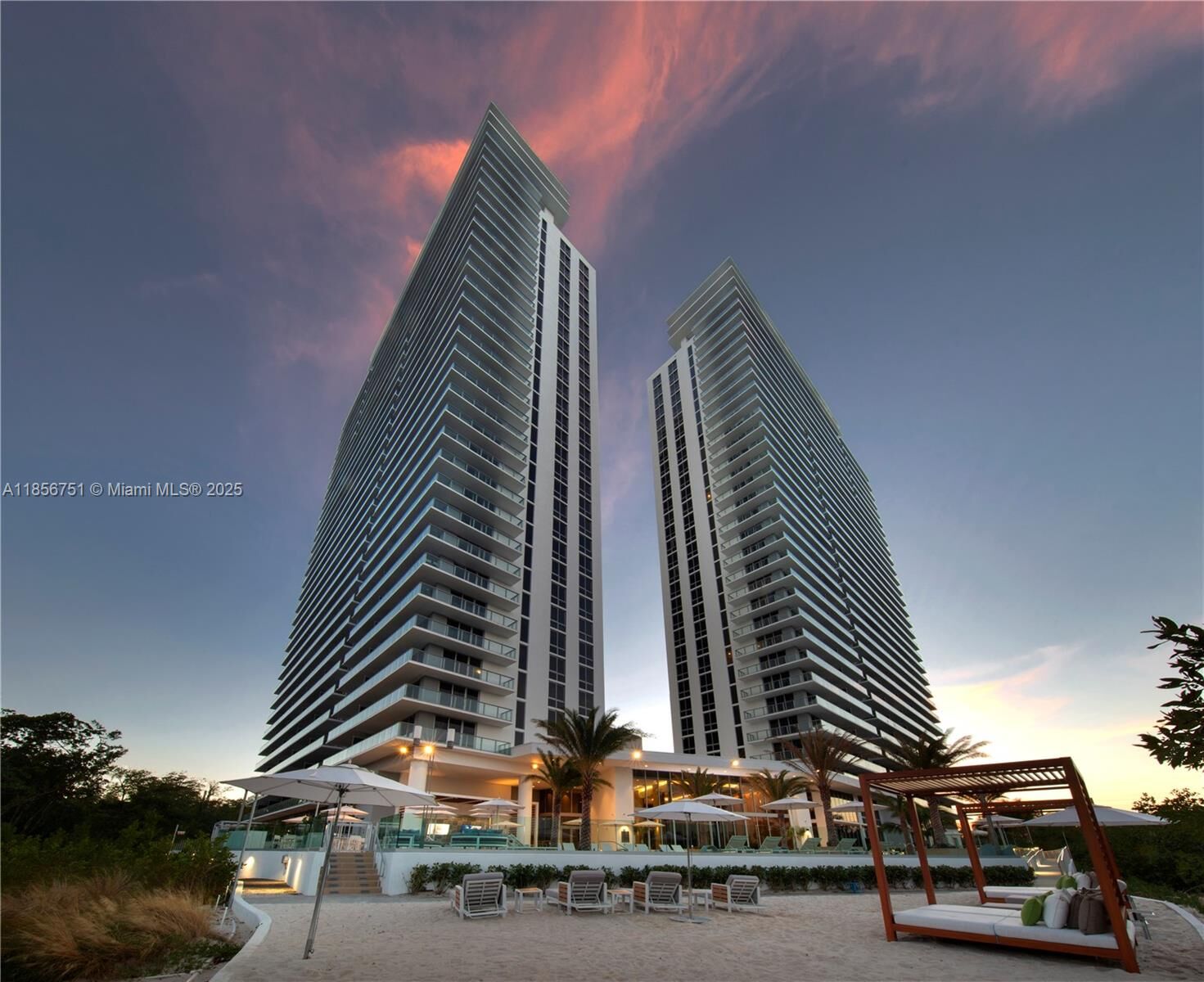 Property Photo: 16385 Biscayne Blvd 2806 FL 33160