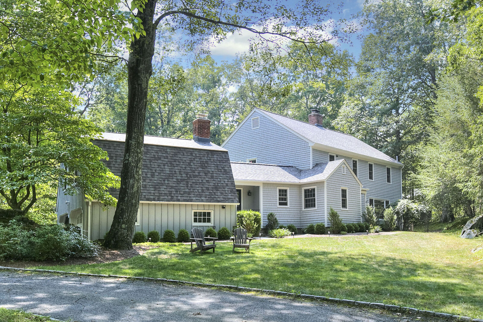 Property Photo: 12 Walnut Place CT 06897