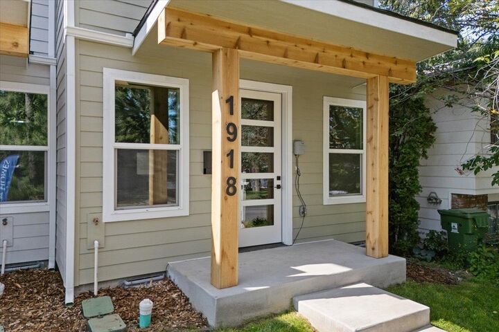Property Photo:  1918 E 37th Ave  WA 99203 