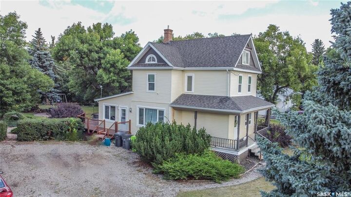 Property Photo:  1005 Woodward Avenue  SK S0G 2K0 