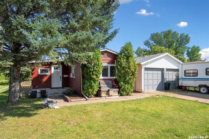 Photo de la propriété:  76 2nd Street  SK S0K 3A0 