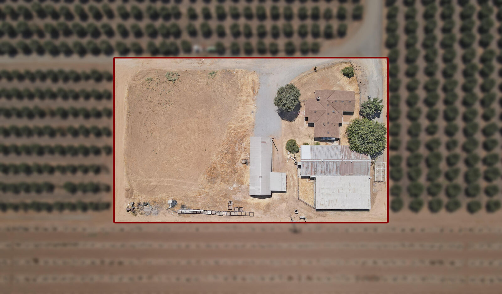 Property Photo: 13400 Ave 352 CA 93292