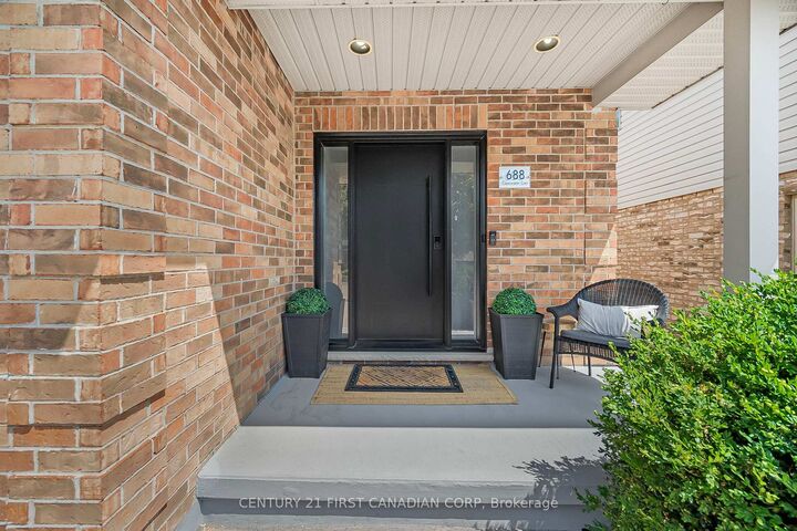 Property Photo: 688 Clearwater Crescent ON N5X 4J7