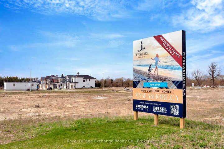 Property Photo: 86 Inverness Street N ON N2Z 2Z4
