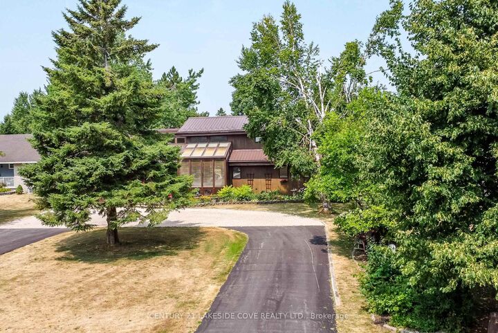 Property Photo:  135 Bayshore Drive  ON L0K 1B0 