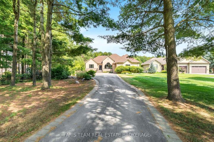 Property Photo:  1609 Wedgewood Drive  ON L9Z 1R8 