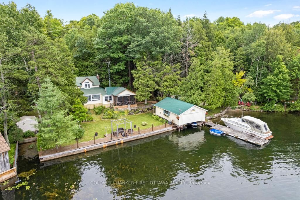 Property Photo: 4712 Briton Houghton Bay Road ON K0G 1V0