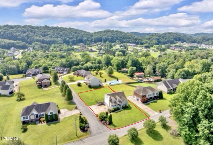 Property Photo: 344 Pactolus Road TN 37663