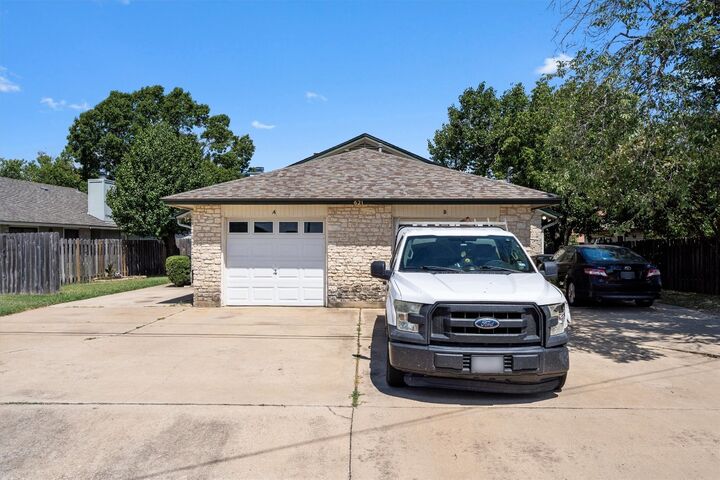 Property Photo: 621 Luther Drive TX 78628