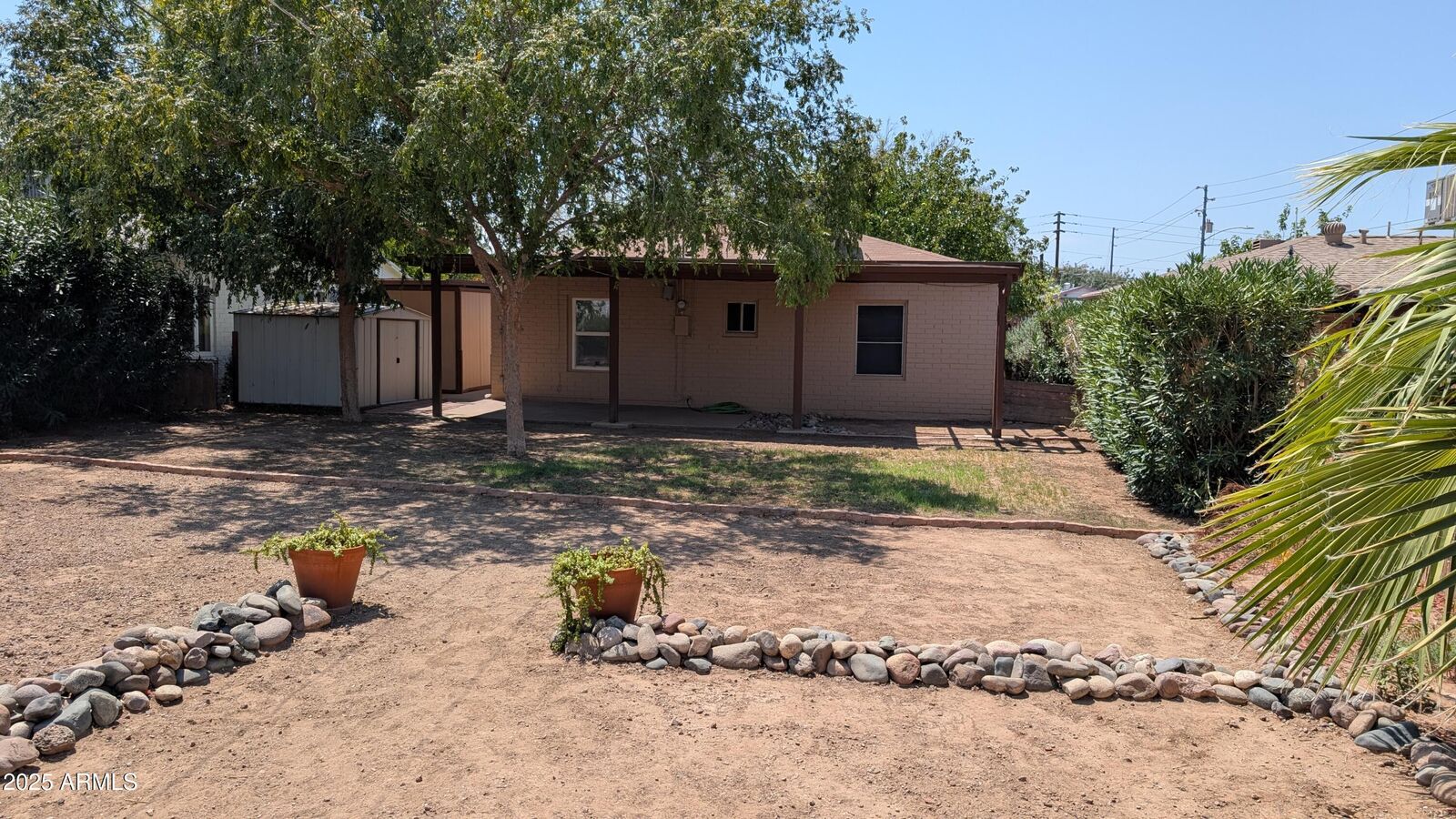 Property Photo: 5850 W Gardenia Avenue AZ 85301