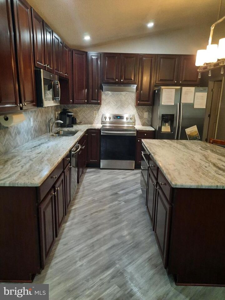 Property Photo:  220 Ocean  MD 21811 