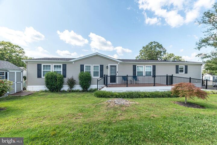 Property Photo: 3000 Walnut Lane PA 18969