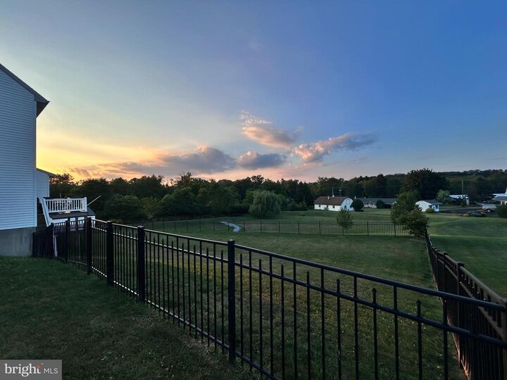 Property Photo:  147 Oaken Way  PA 17067 