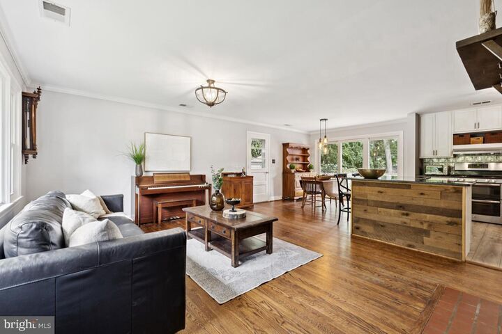 Property Photo: 10319 Cleveland Street VA 22030