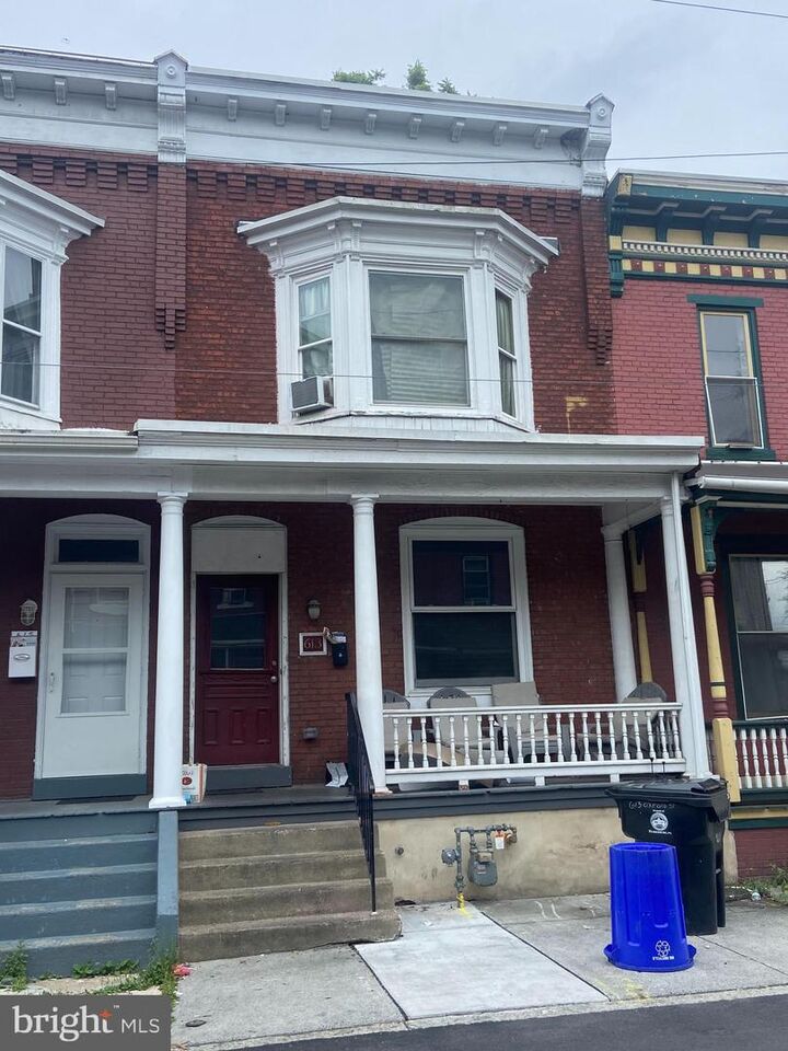 613 Oxford Street  Harrisburg PA 17110 photo