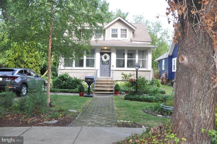 527 Dwight Avenue  Oaklyn NJ 08107 photo