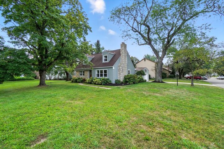 Property Photo: 2701 Snouffer Road OH 43235