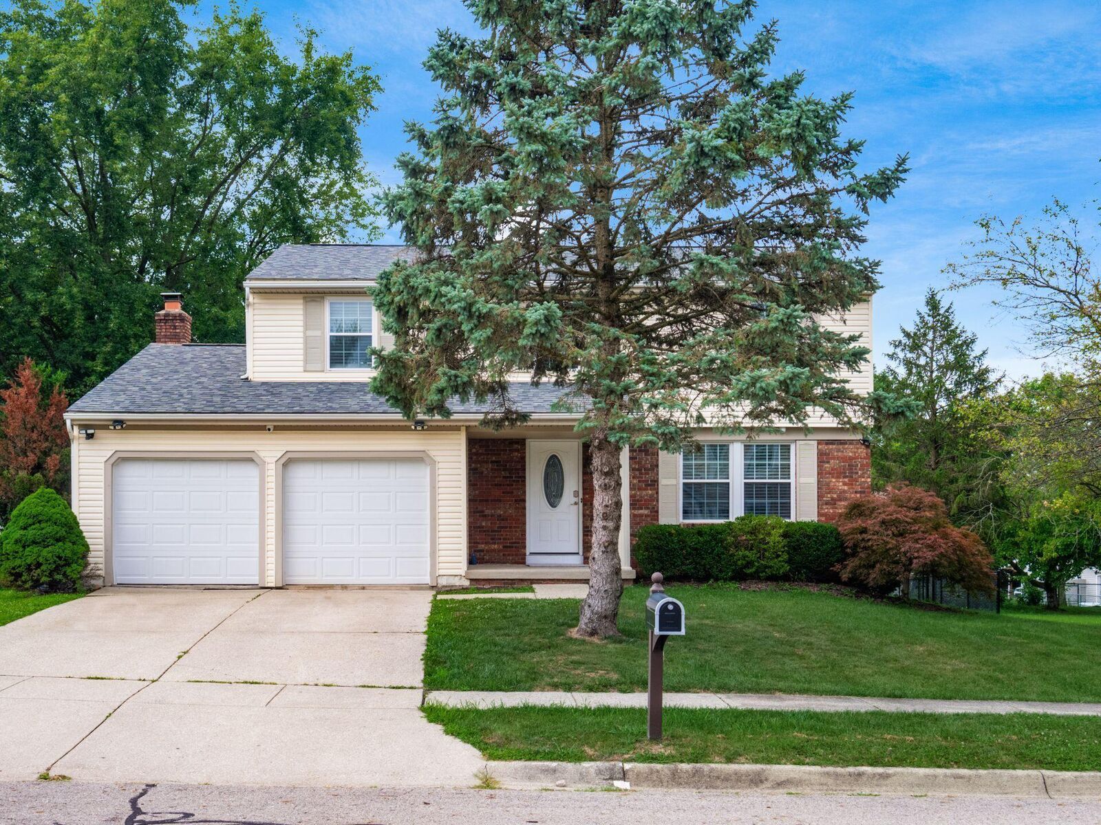 Property Photo:  305 Caro Lane  OH 43230 