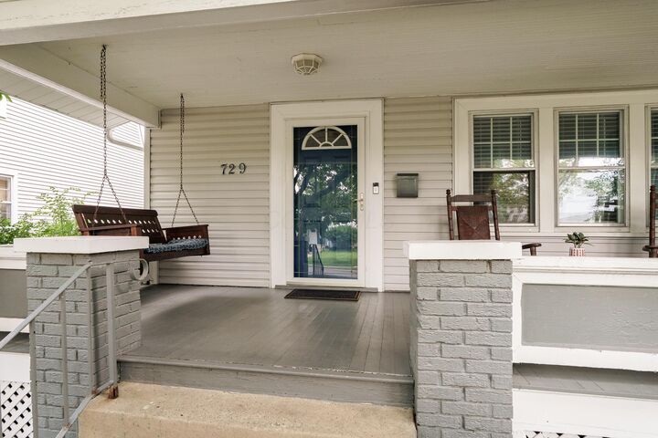 Property Photo:  729 Euclaire Avenue  OH 43209 
