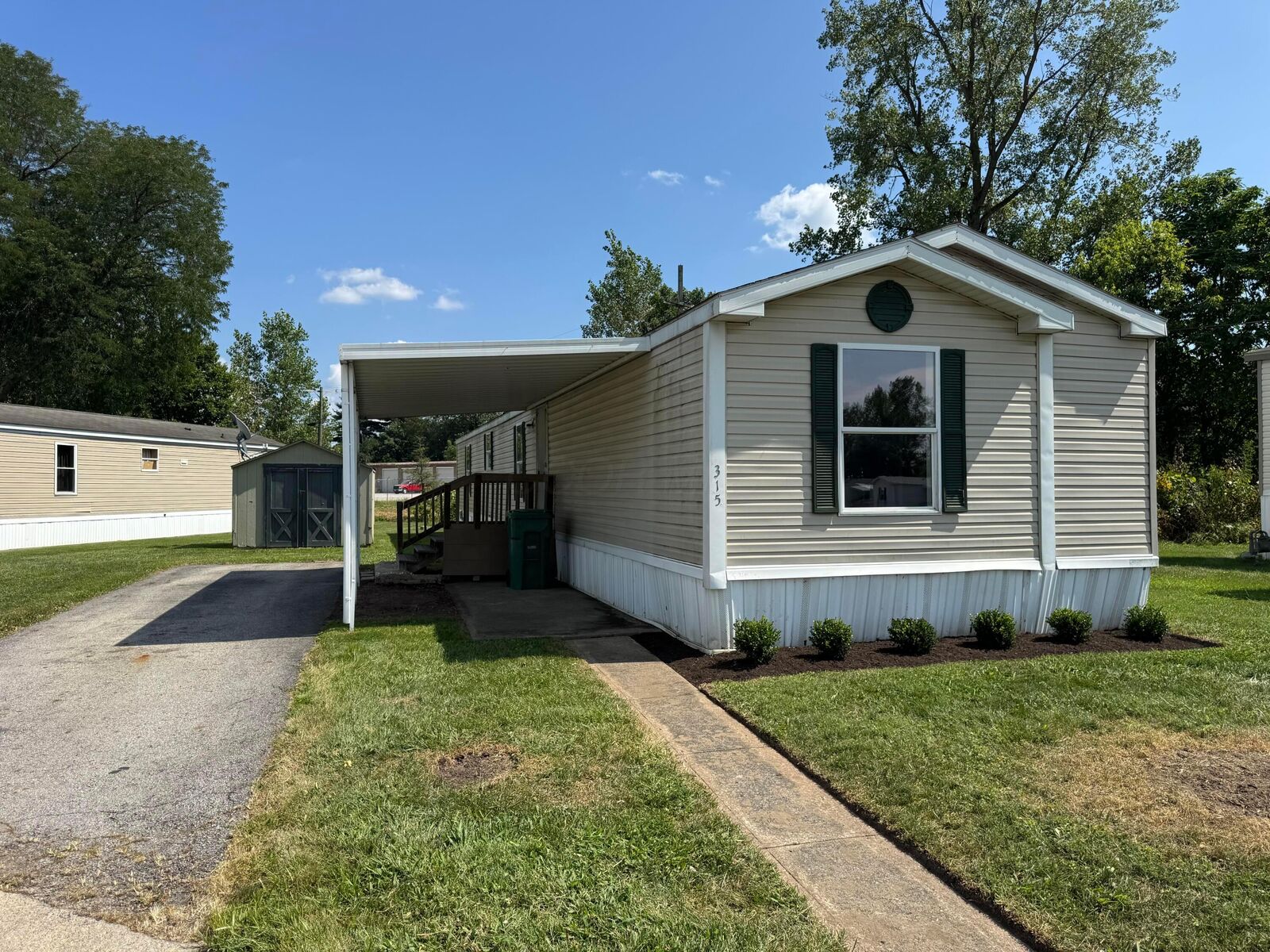 Property Photo:  315 Greenbriar Lane  OH 43025 