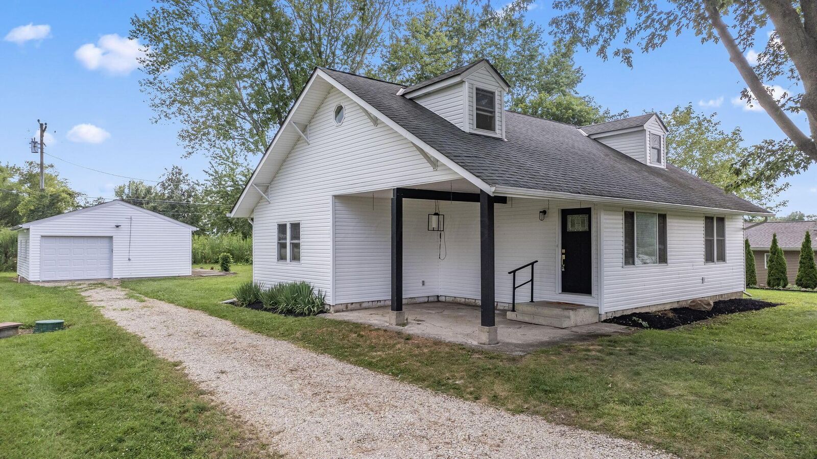 Property Photo:  9223 North Street  OH 43064 