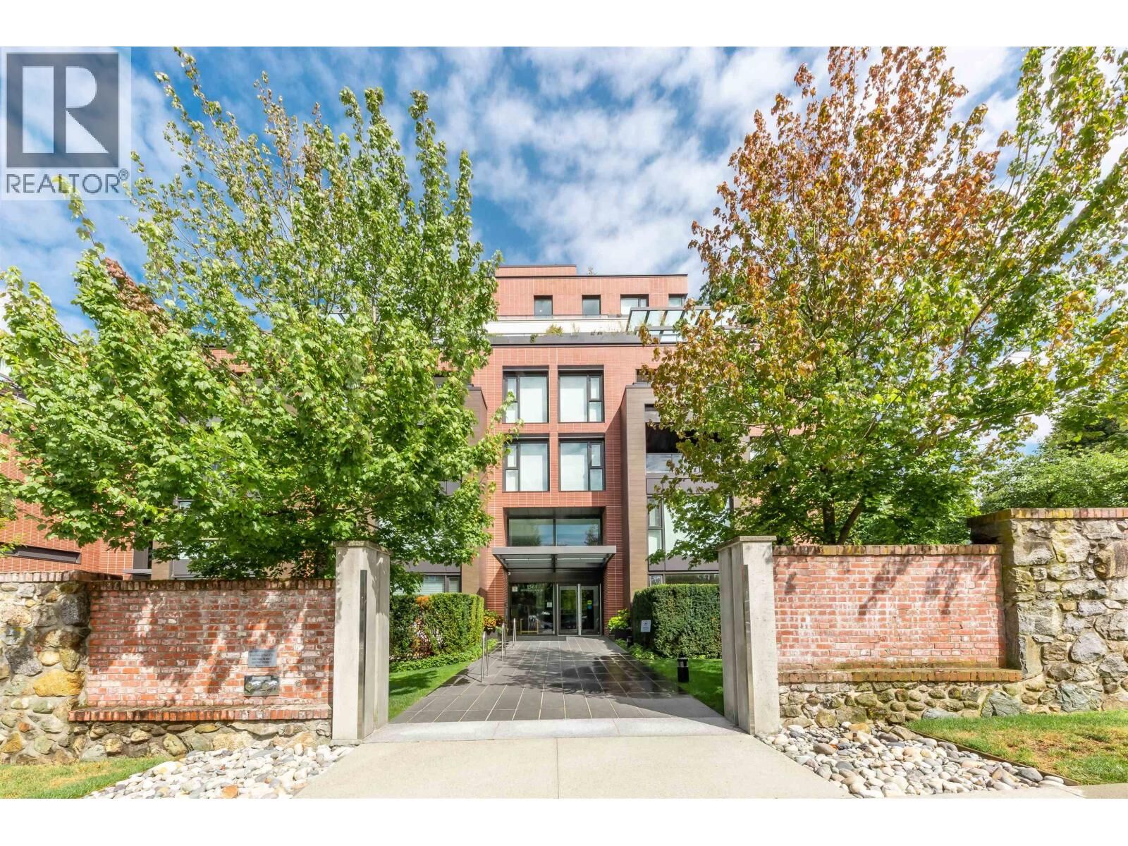 Property Photo: 1561 West 57th Avenue 201 BC V6P 0H5