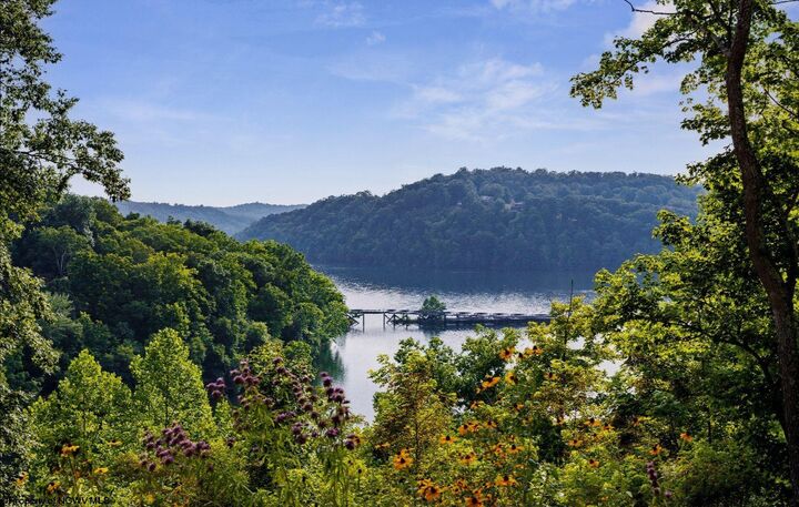 Property Photo: 113 Lake Point WV 26508