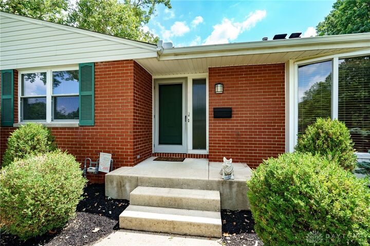 Property Photo:  3300 Beaumonde Lane  OH 45409 