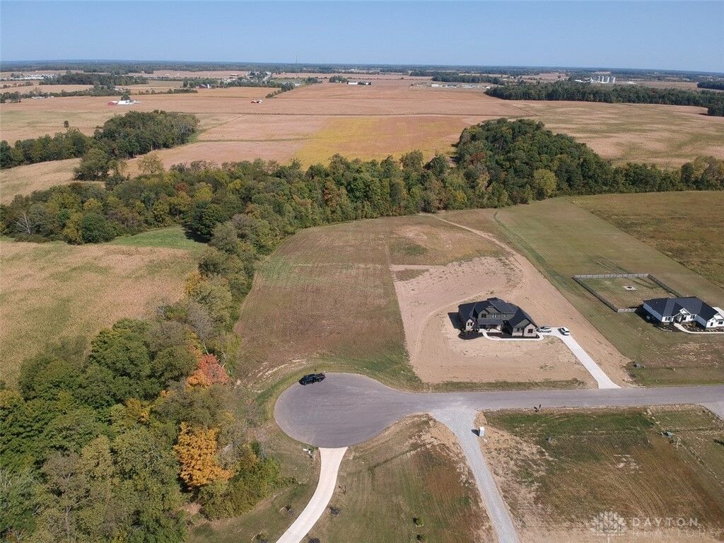 Property Photo:  882 Olivers Trail  OH 45177 