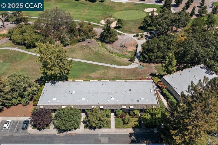 Property Photo: 3434 Tice Creek Dr 5 CA 94595