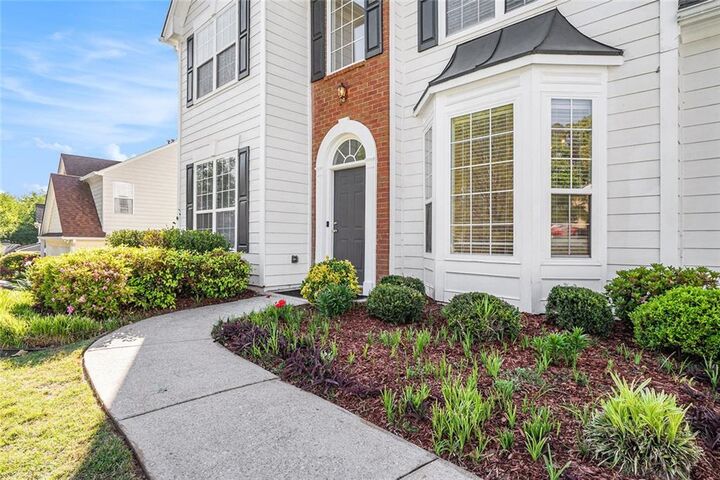 Property Photo: 1916 Oakwood Grove Drive GA 30078
