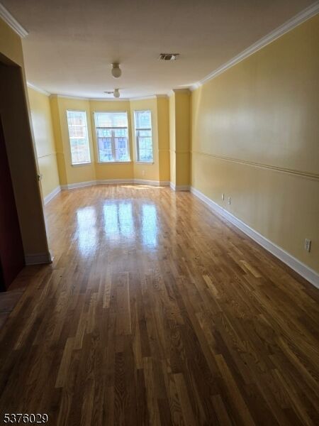 Property Photo:  760 Bergen St  NJ 07108 