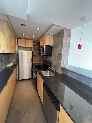 Property Photo:  225 St Pauls Ave 17B  NJ 07306 