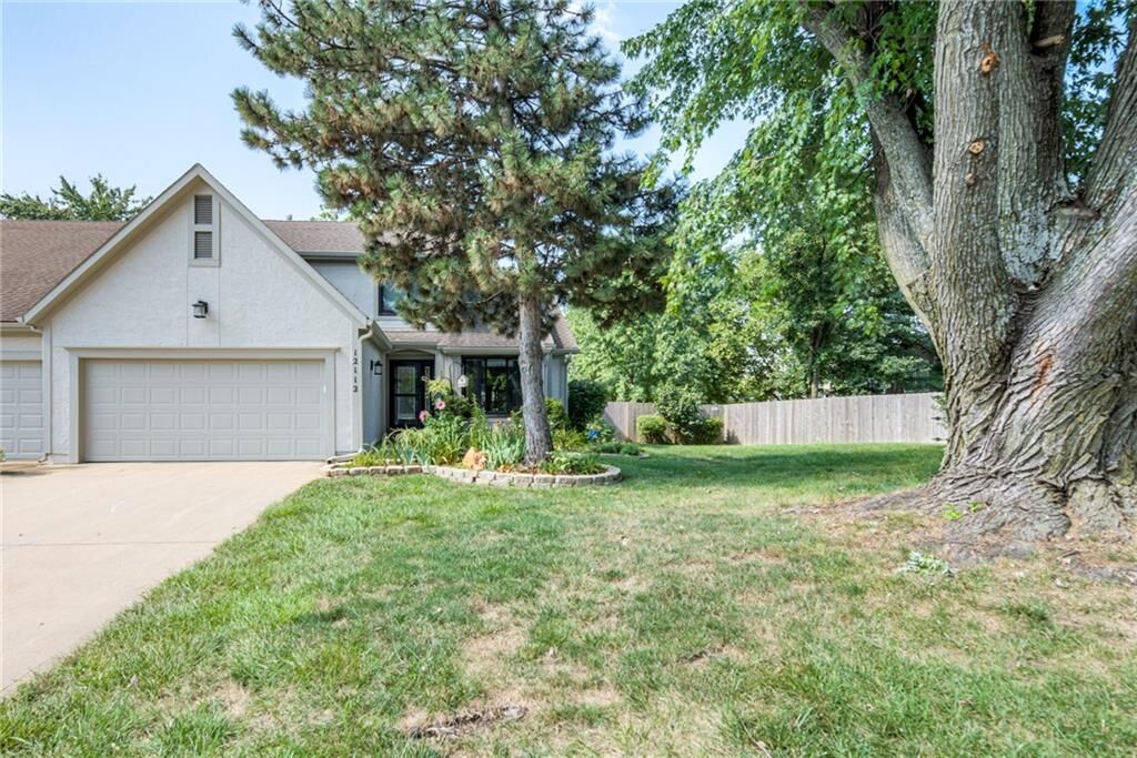Property Photo:  12112 England Street  KS 66213 