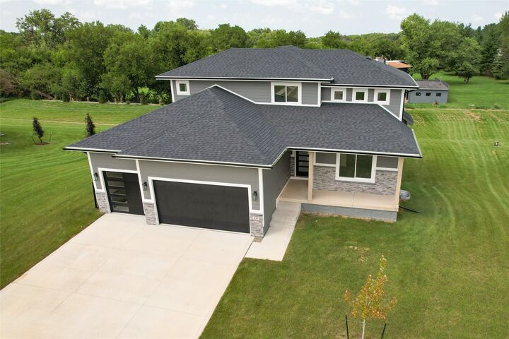 537 SE Walnut Woods Drive  West Des Moines IA 50265 photo