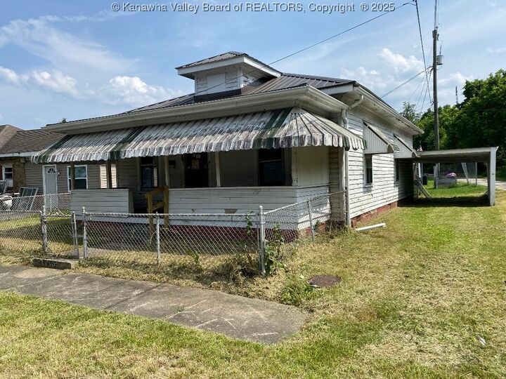 Property Photo:  1302 Maple Street  WV 25530 